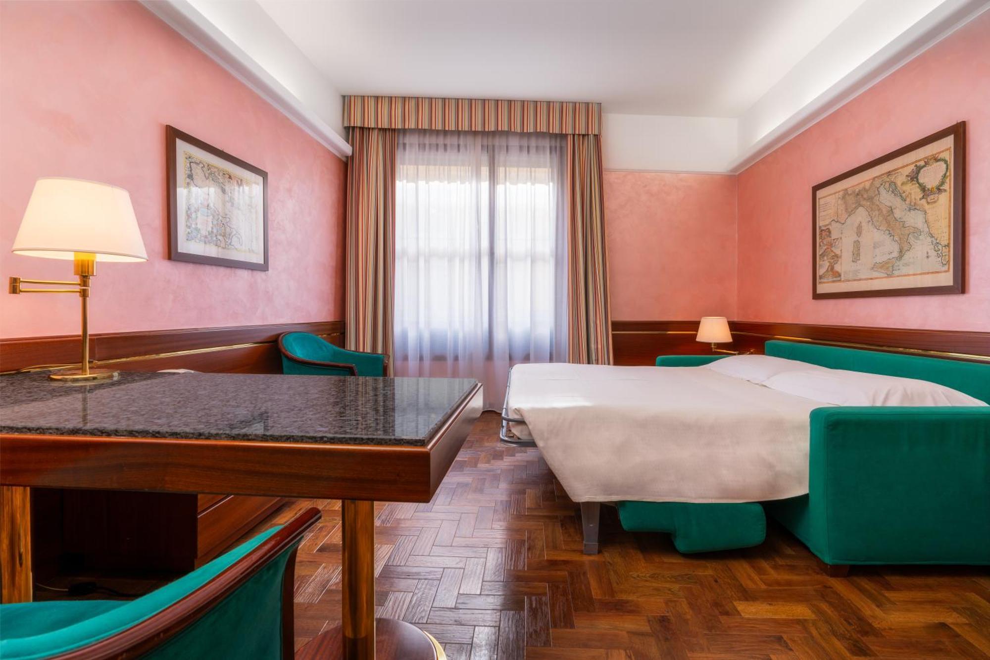 Hotel Crivi'S Milan Bagian luar foto